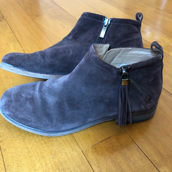 Brown short booties - Picture 1 of 3